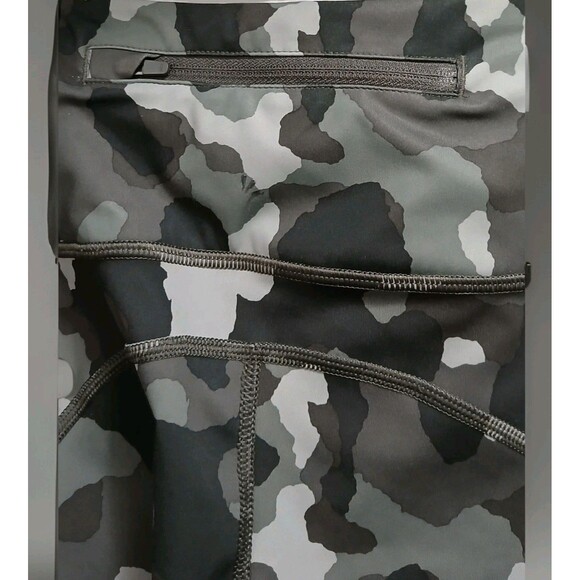 Lot 3 Women’s XS Activewear Leggings Athleta Camo VS PINK Ruched Juicy Couture - Picture 14 of 16